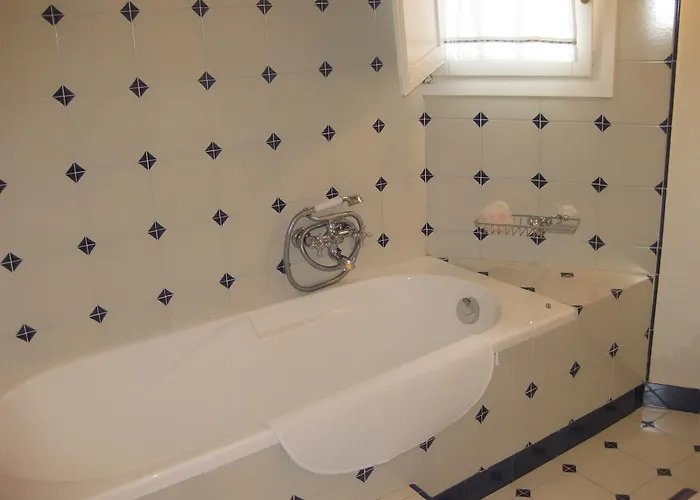 Couette-café Michelangeli - Private Parking 3*