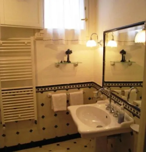 Couette-café Michelangeli - Private Parking