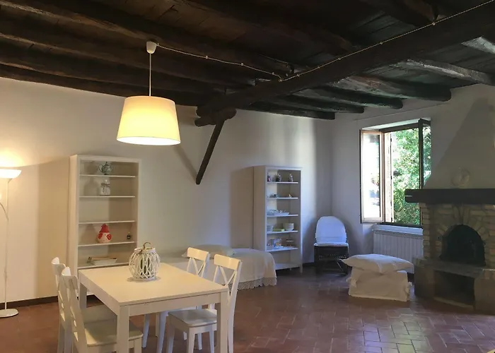 Michelangeli - Private Parking Couette-café Orvieto